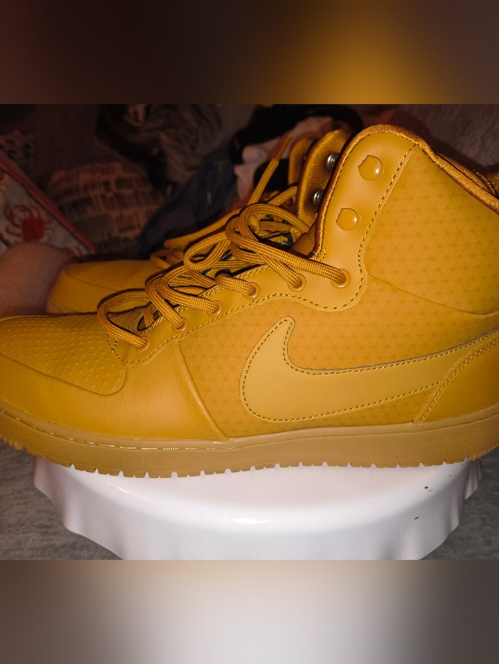 Nike Men’s Mid-Top Sneaker - Bold Brown